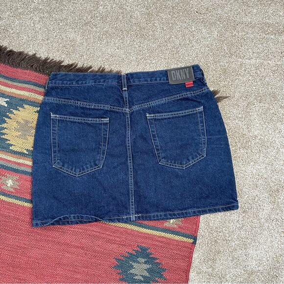 DKNY Vintage 90s Y2K Blue Denim Mini Skirt Size Large - Picture 2 of 3
